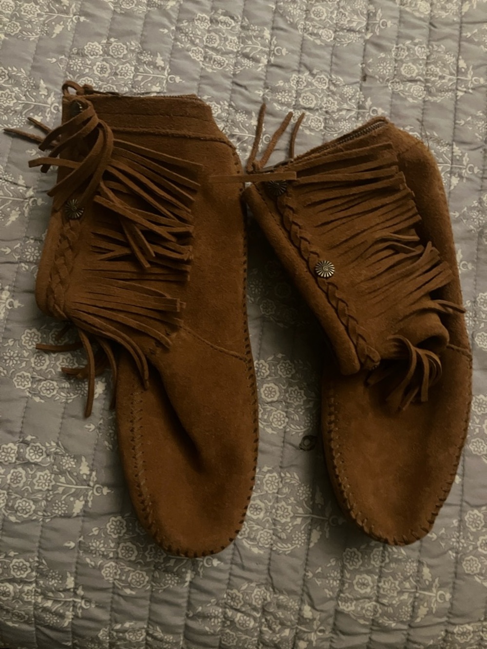 Minnetonka Brown Suede Fringe Moccasin Booties